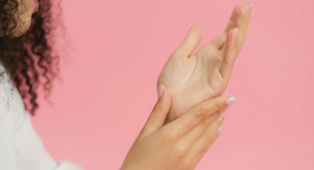 Le rôle essentiel d’A-Derma exomega control dans le soin des peaux sèches et à tendance atopique