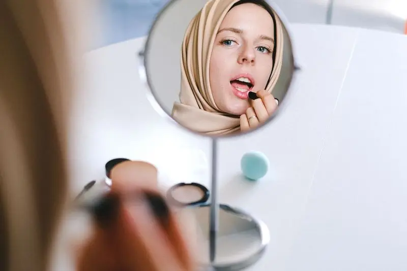 Maquillage et pinceaux beauté